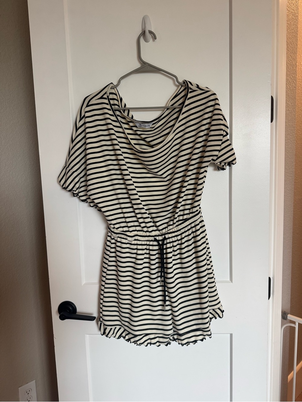 Cupshe Cream and Black Striped Short Sleeve Romper - Picture 2 of 2